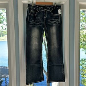 NWT Maurice’s bootcut denim jeans. Size 16 regular.